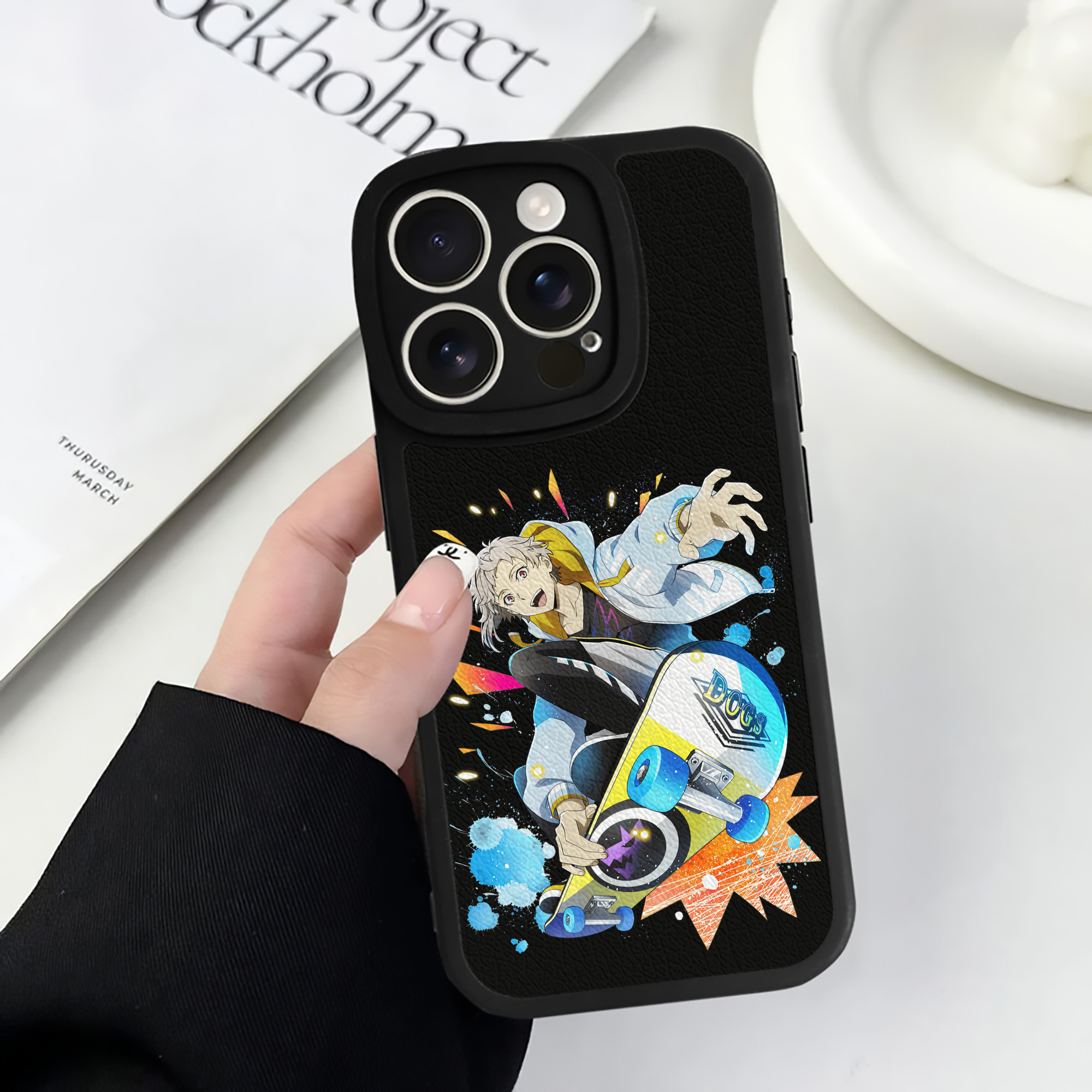 （画像用） 文豪ストレイドッグス Bungo Stray Dogs 【iPhone 16シリーズ対応】シリコンスマホケース（レザー調） 材質：シリコン